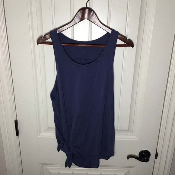 Lululemon To The Point Tank in Moody Blues. - Picture 2 of 7
